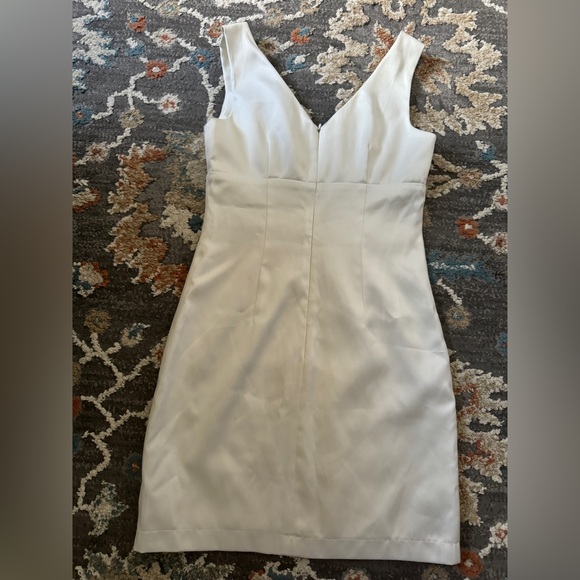 BCBG Max Azria Ivory Sheath Wedding Cocktail Dress Size XS - Picture 12 of 14